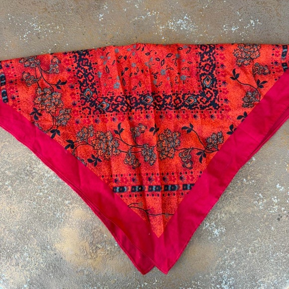 Western boho Orange and red bandana scarf - Picture 3 of 3